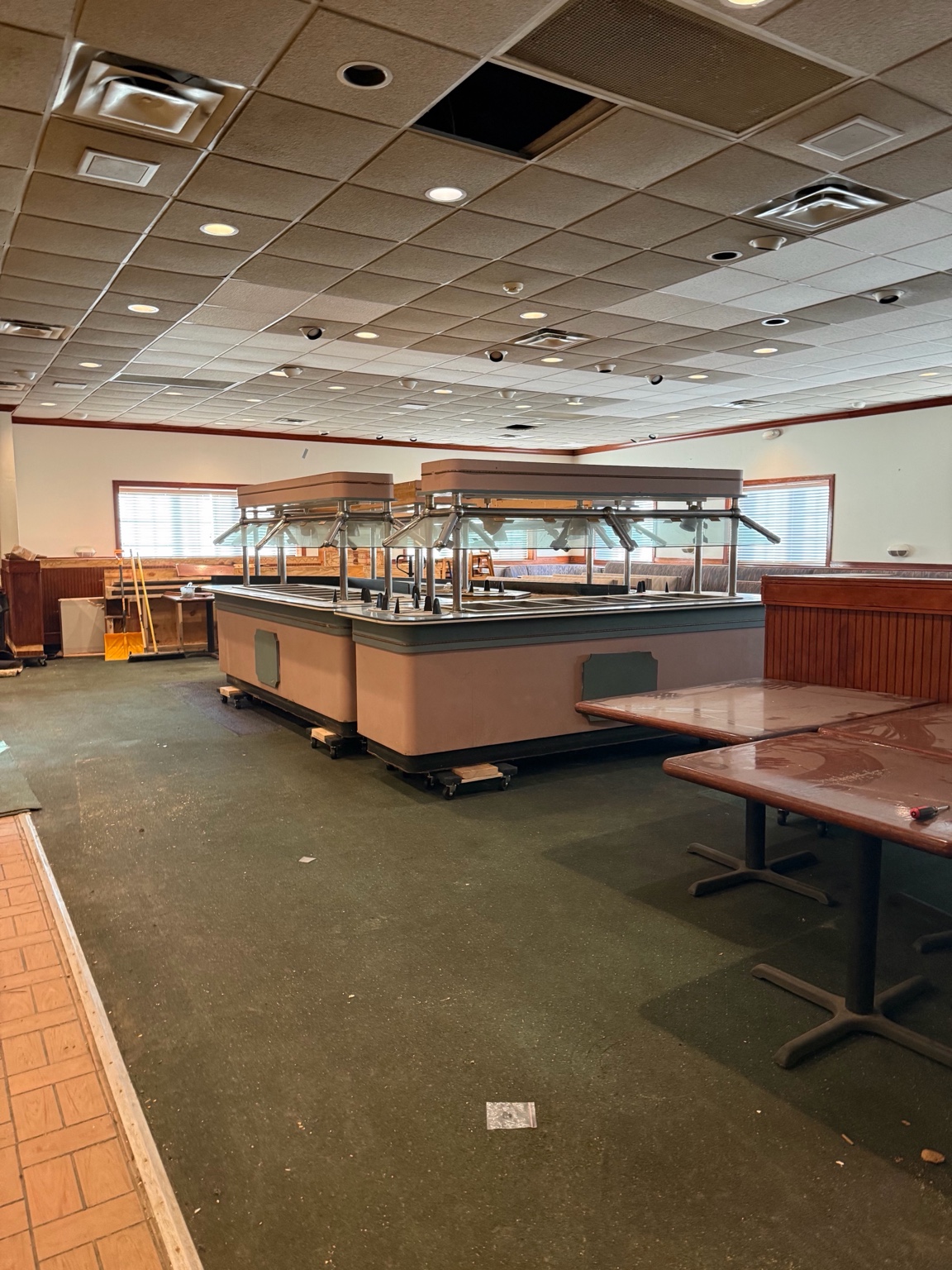 Restaurant cleanout before