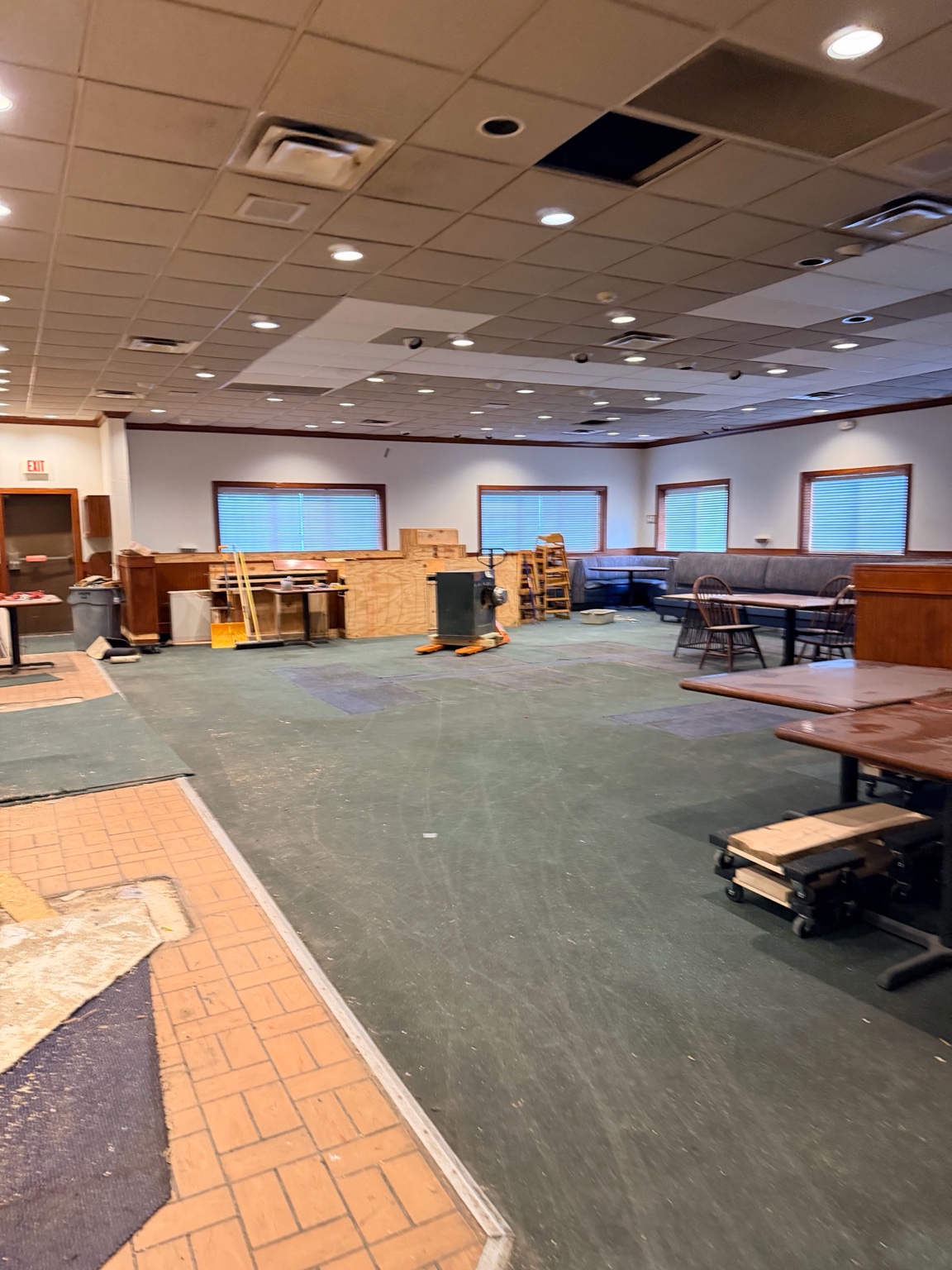 Restaurant cleanout during removal